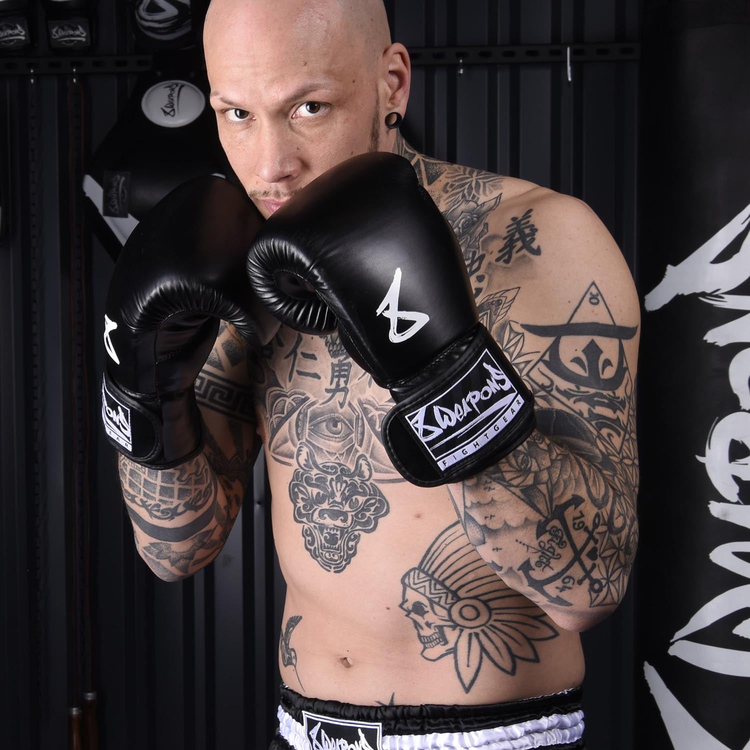 Gants de boxe - 8 WEAPONS - Pure - Noir/Blanc