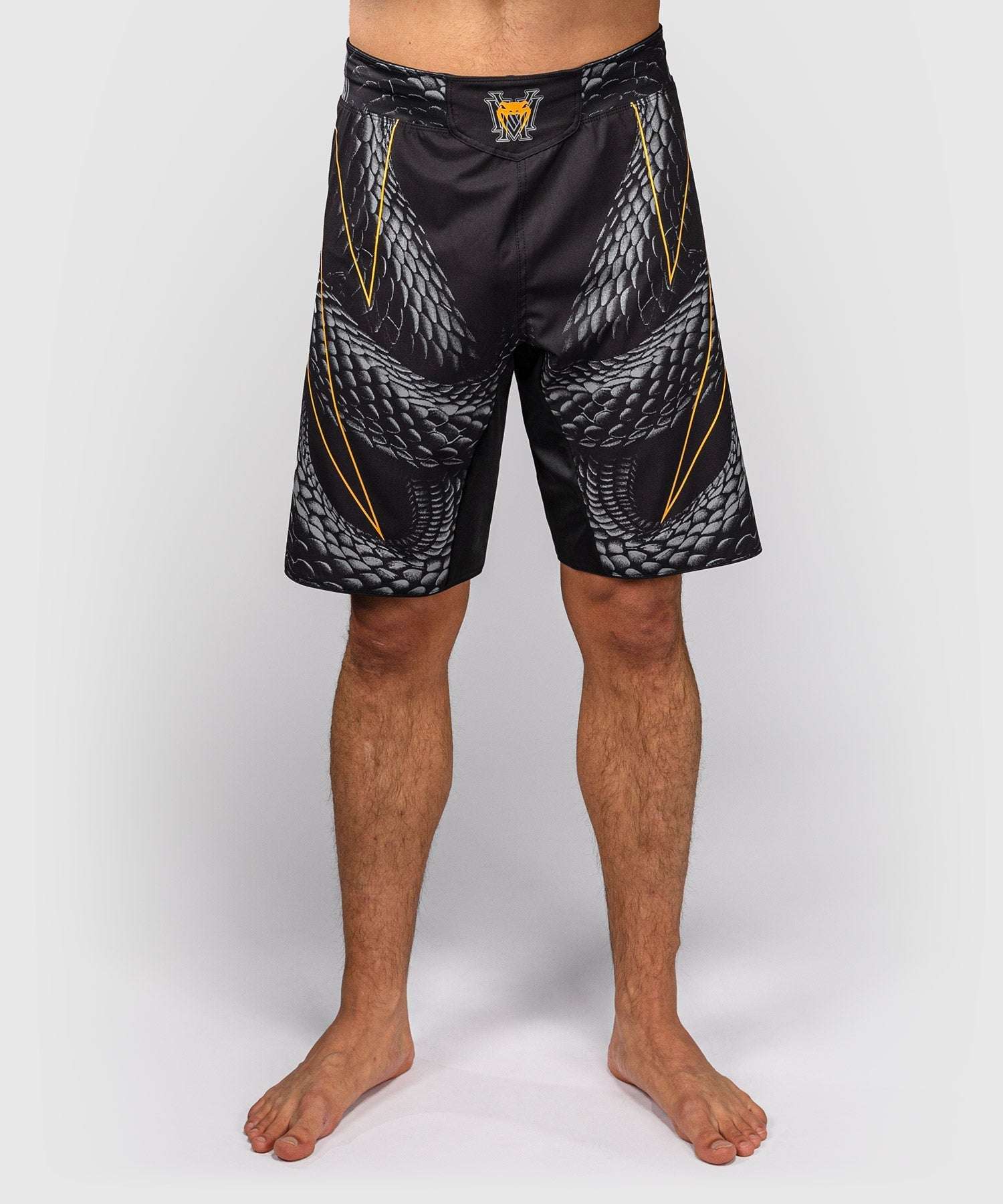 Fightshort Venum Matupa noir gris or pour MMA et grappling avec liberté de mouvement optimale