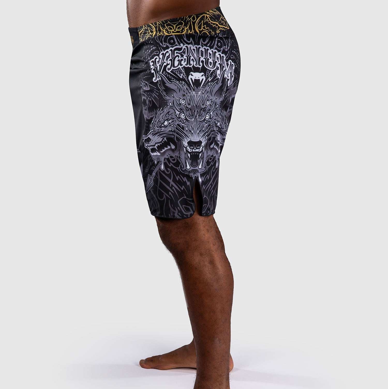 Fightshort Venum Wolf Atak noir et gris pour MMA avec fentes latérales et ceinture velcro