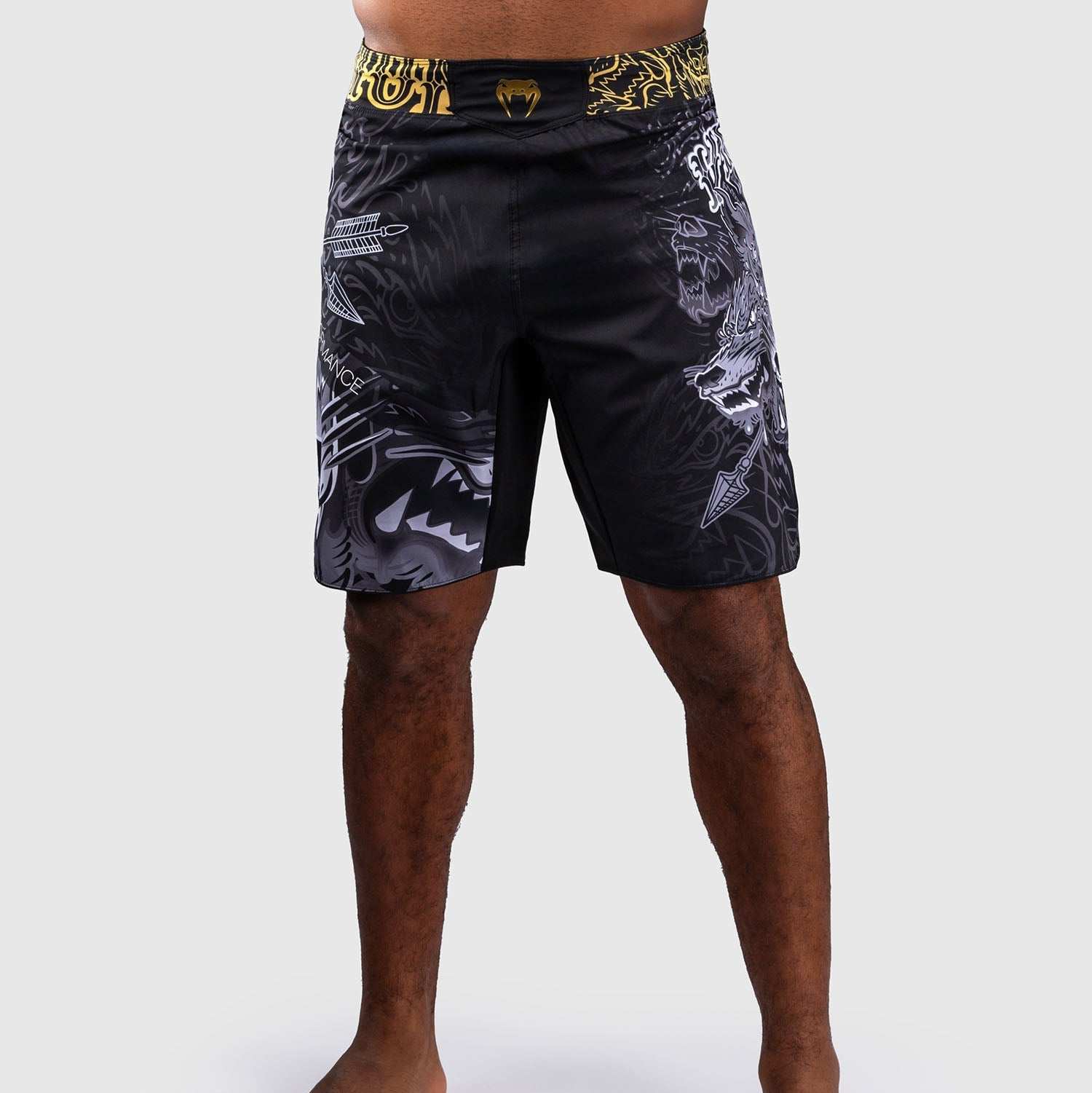 Fightshort Venum Wolf Atak noir gris pour MMA et sports de combat avec coupe fight et maintien optimal