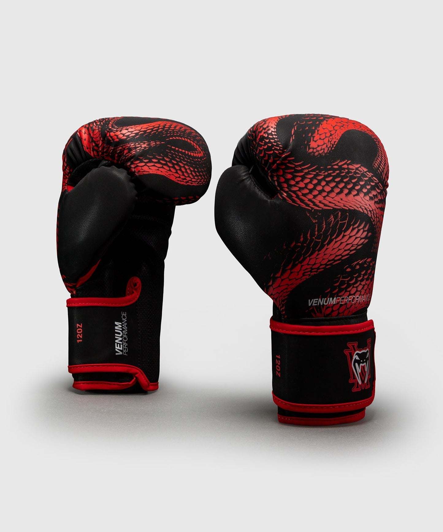 Gants de boxe Venum Matupa noir rouge argent avec maintien poignet et mousse multi-couches