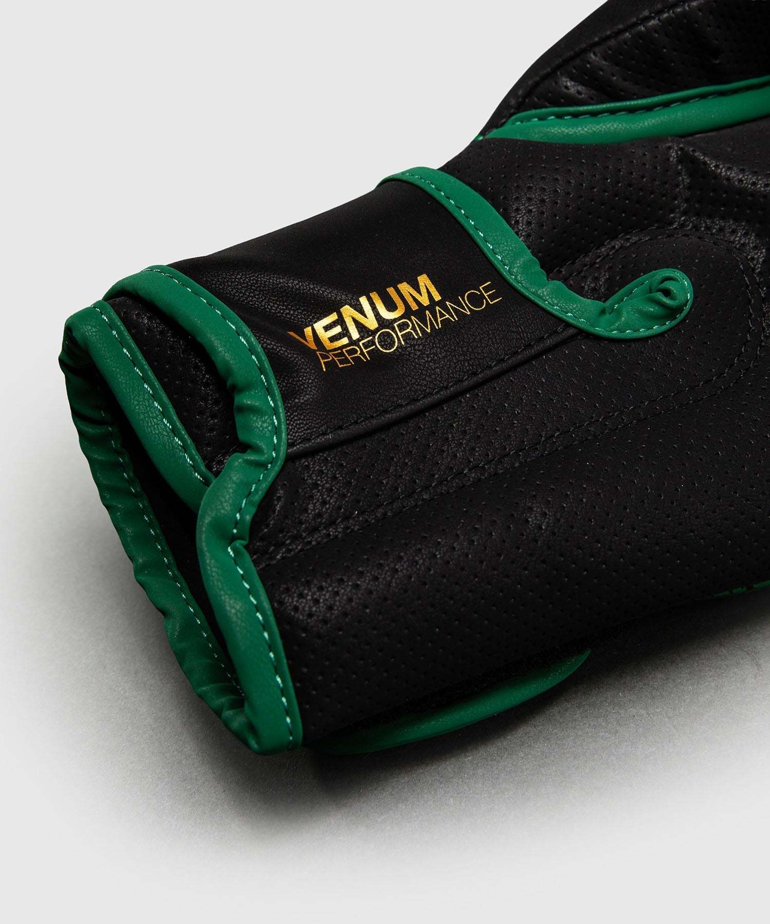 Gants de boxe Venum Matupa noir vert or avec protection et soutien du poignet pour entraînement de boxe