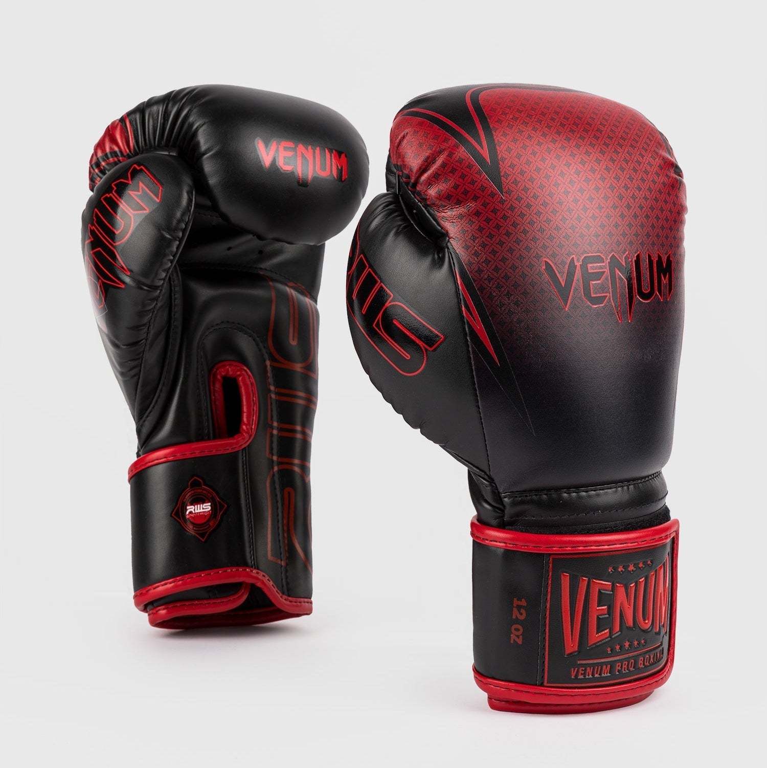 Gants de boxe Venum x RWS 2.0 noir et rouge, protection et confort Muay Thaï