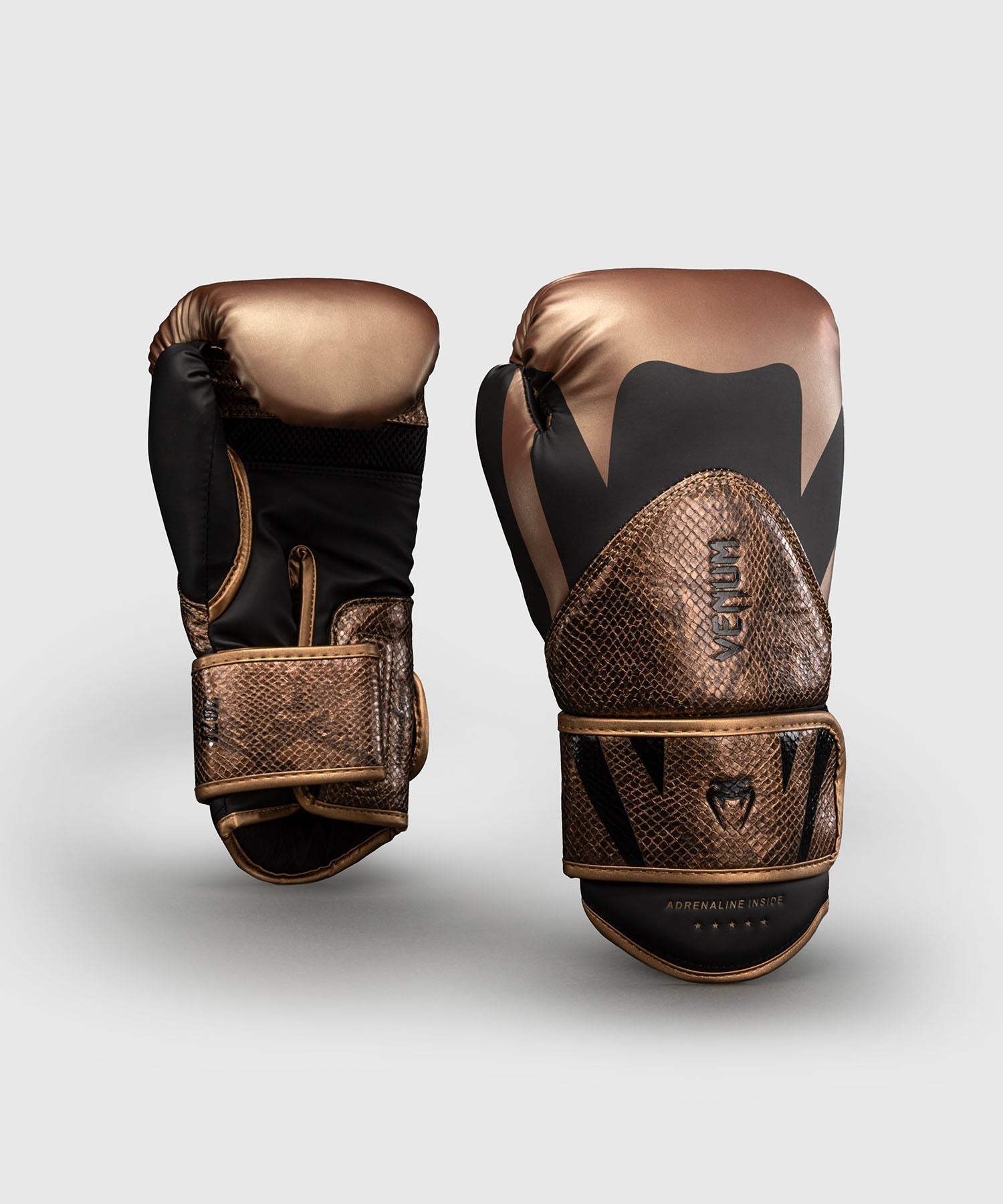 Gants de boxe Venum Challenger 4.0 marron noir avec mousse multi-densité et velcro maintien poignet