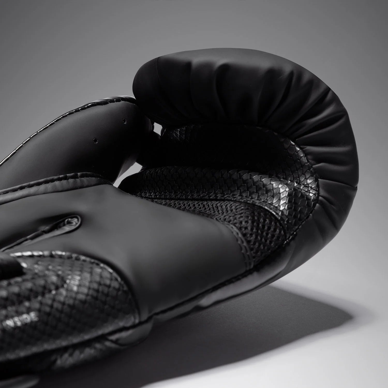 Gants de boxe Venum Challenger 4.0 Scales Noir