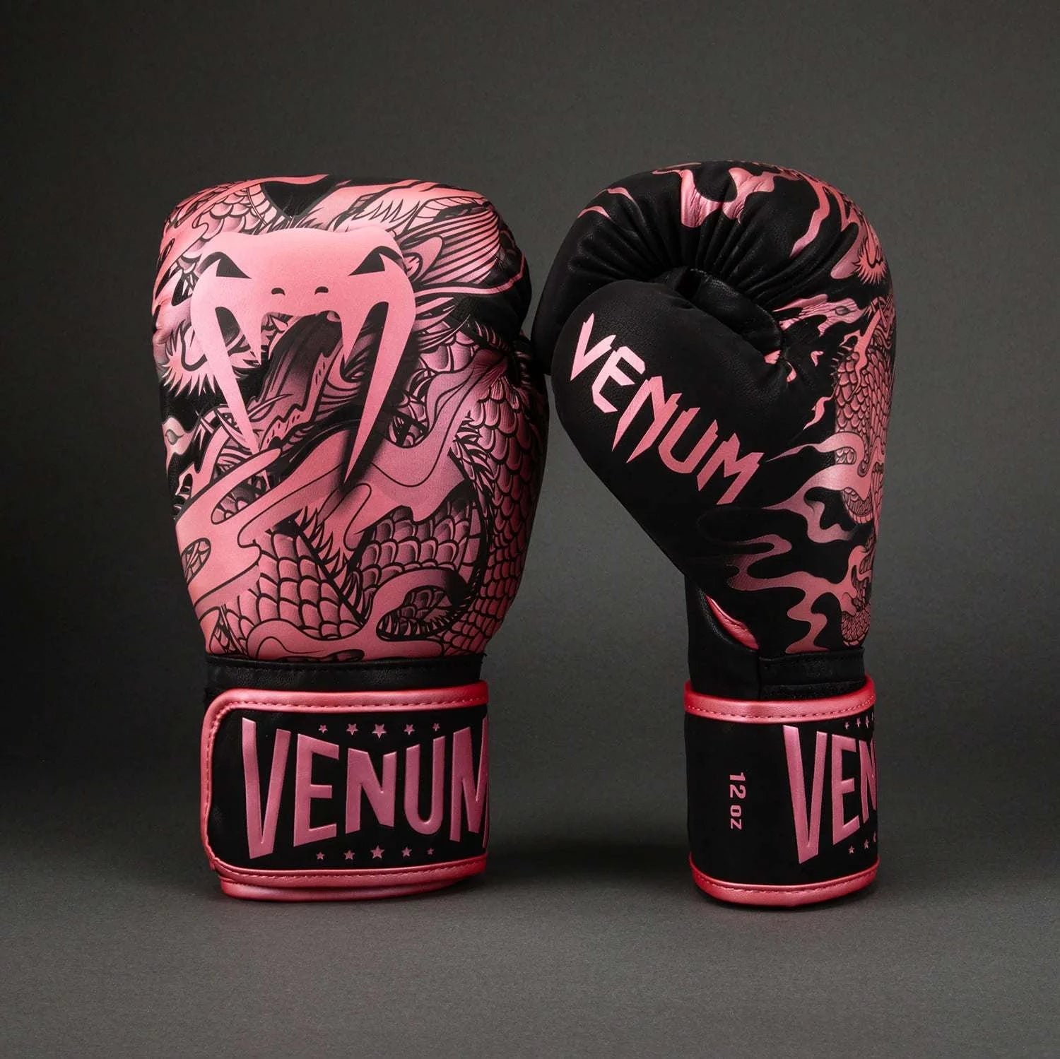 Gants de boxe Venum Dragon’s Flight – Noir/Rose Métallisé