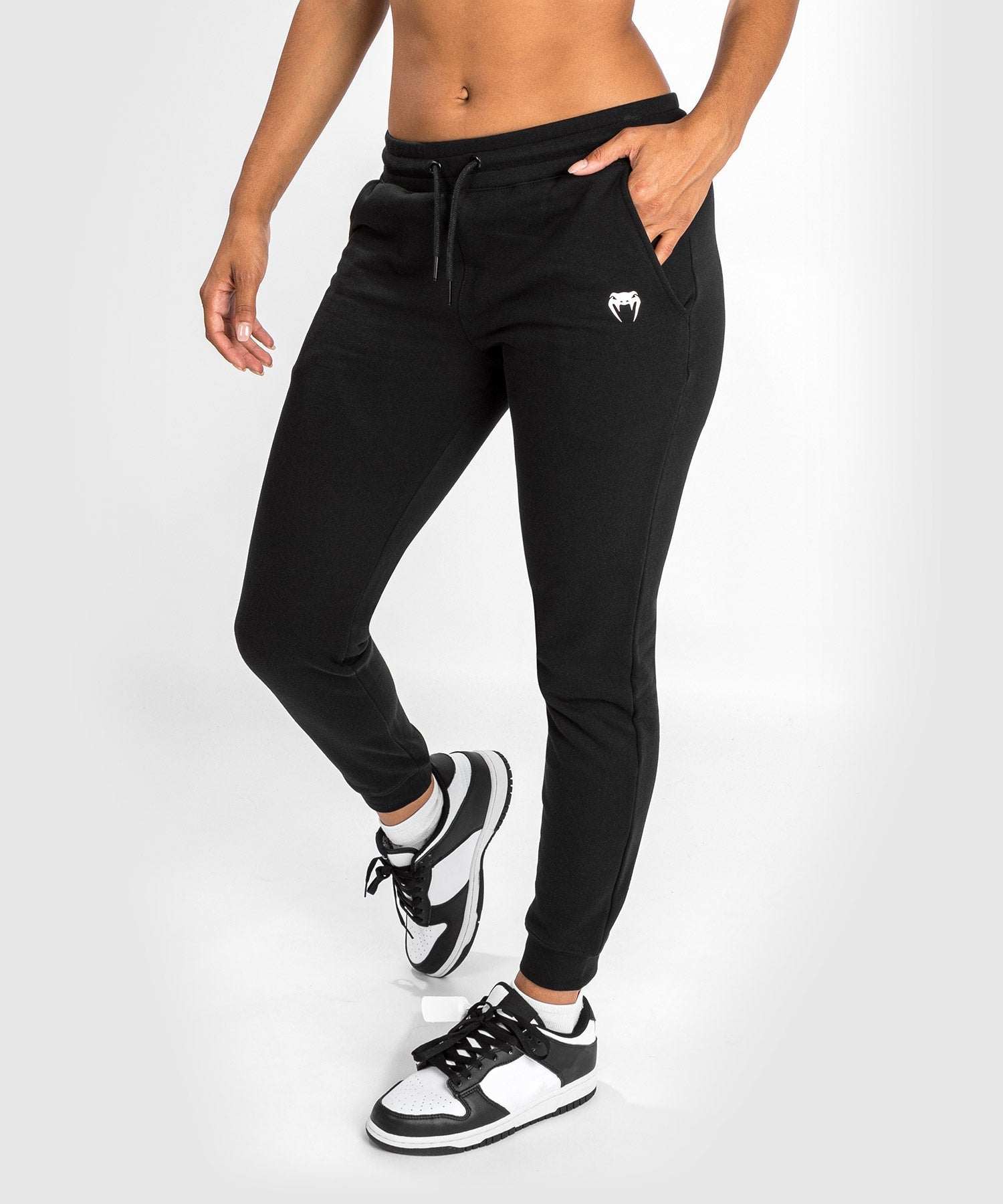 Pantalon de jogging Venum Essential noir confortable et polyvalent pour entraînement et récupération