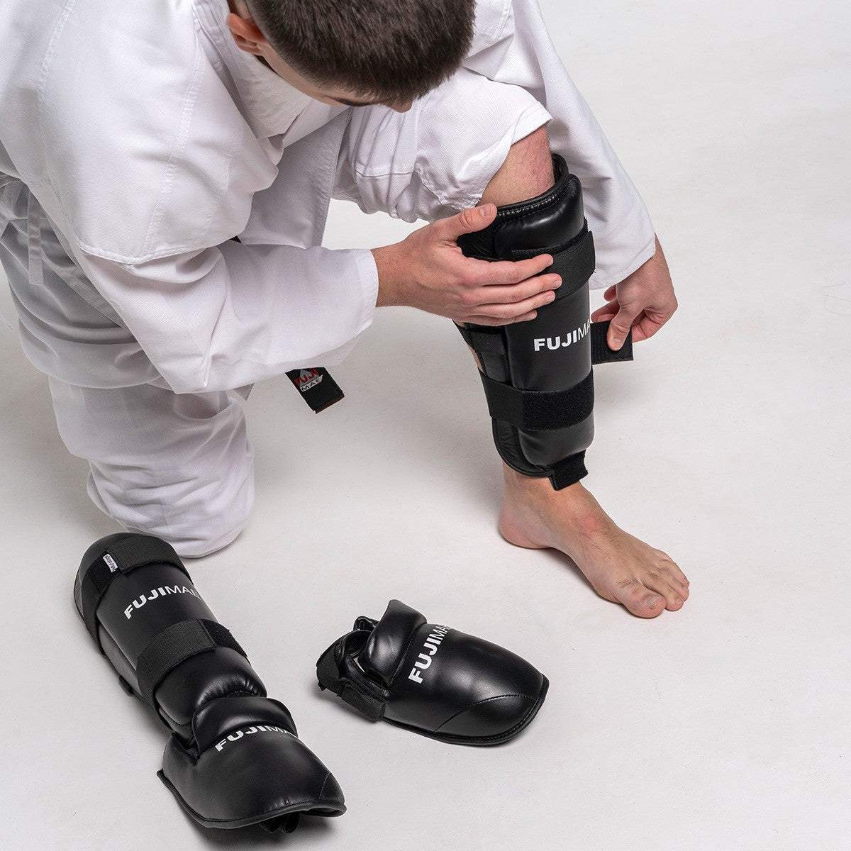 Protège-Tibias/Pieds Amovibles FUJIMAE Noir – Protection MMA & Boxe