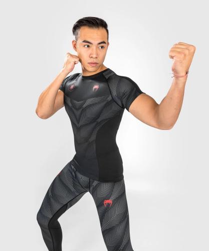 Rashguard Venum Phantom - Manches Courtes - Noir/Rouge "épuisé"