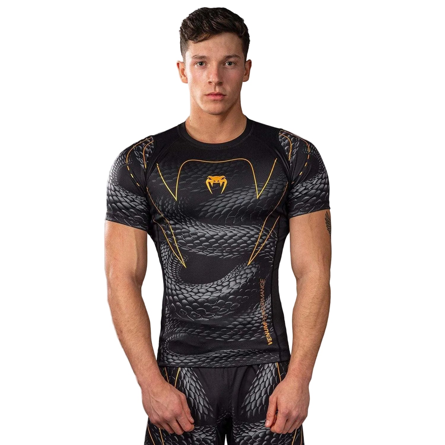 Rashguard manches courtes Venum Matupa noir gris or, compression et protection pour grappling et MMA