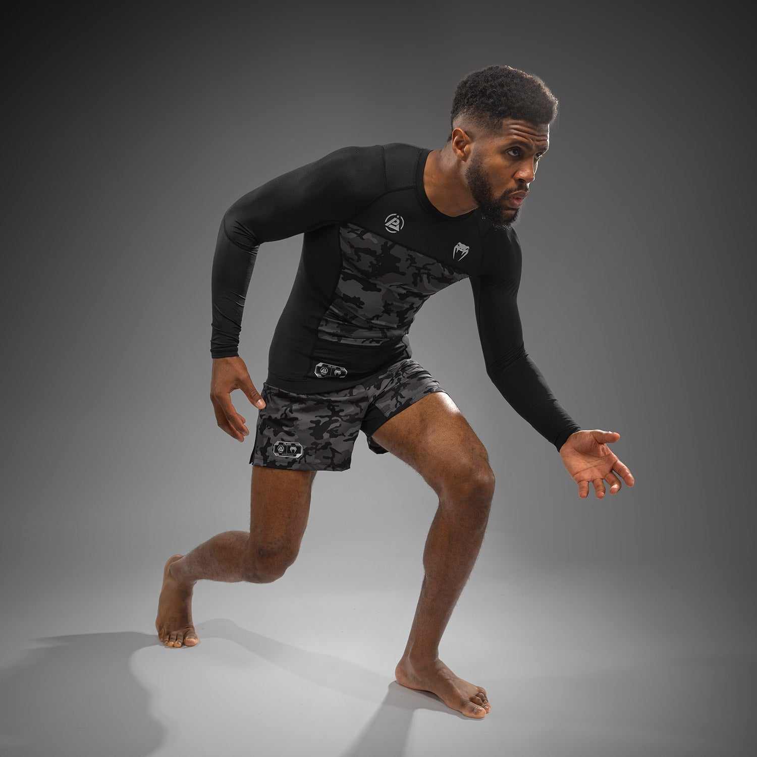 Rashguard manches longues Venum x Polaris noir et gris pour grappling et MMA avec compression musculaire et protection