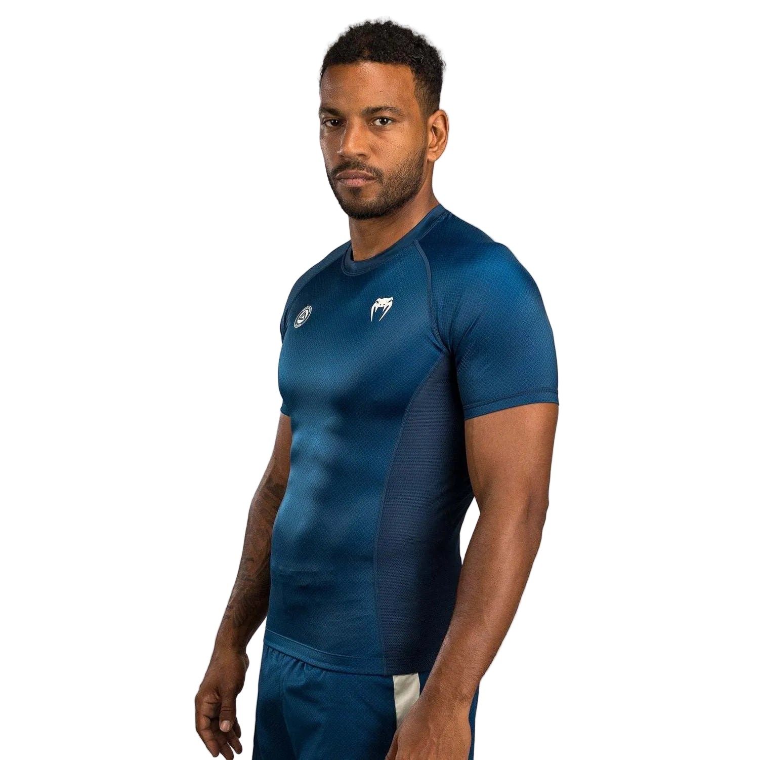 Rashguard manches courtes bleu Venum x Roger Gracie Academy pour BJJ et MMA, compression et protection optimale