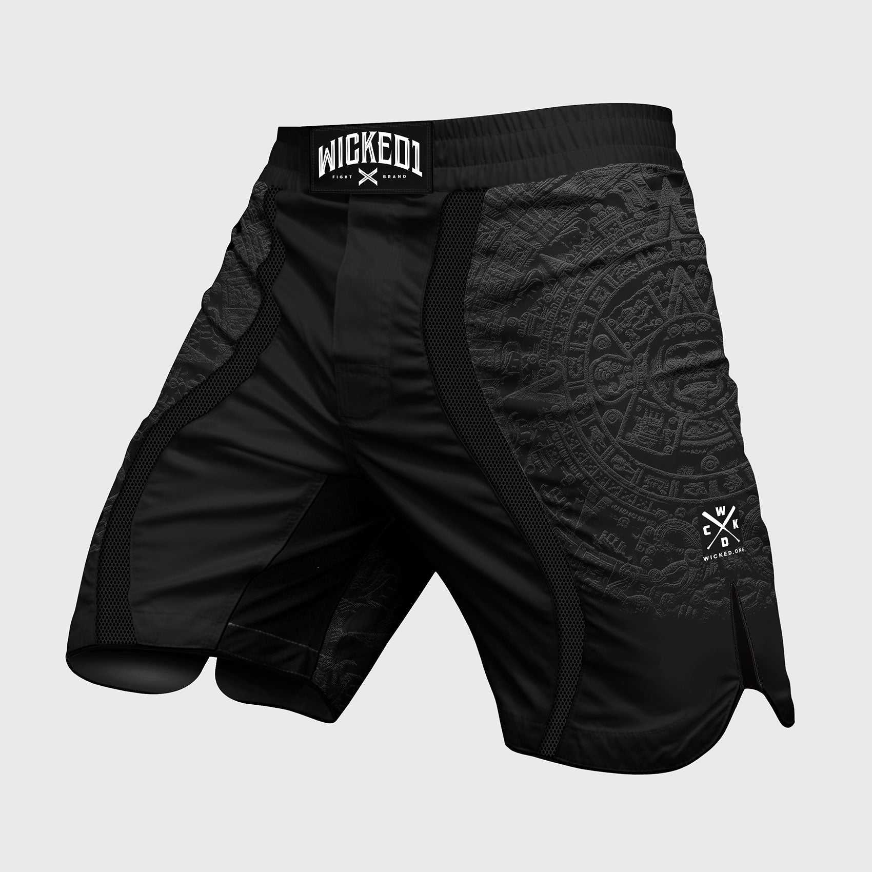 Short de MMA noir Wicked One Eager AZTEC avec motifs aztèques, coupe ergonomique et maintien velcro.