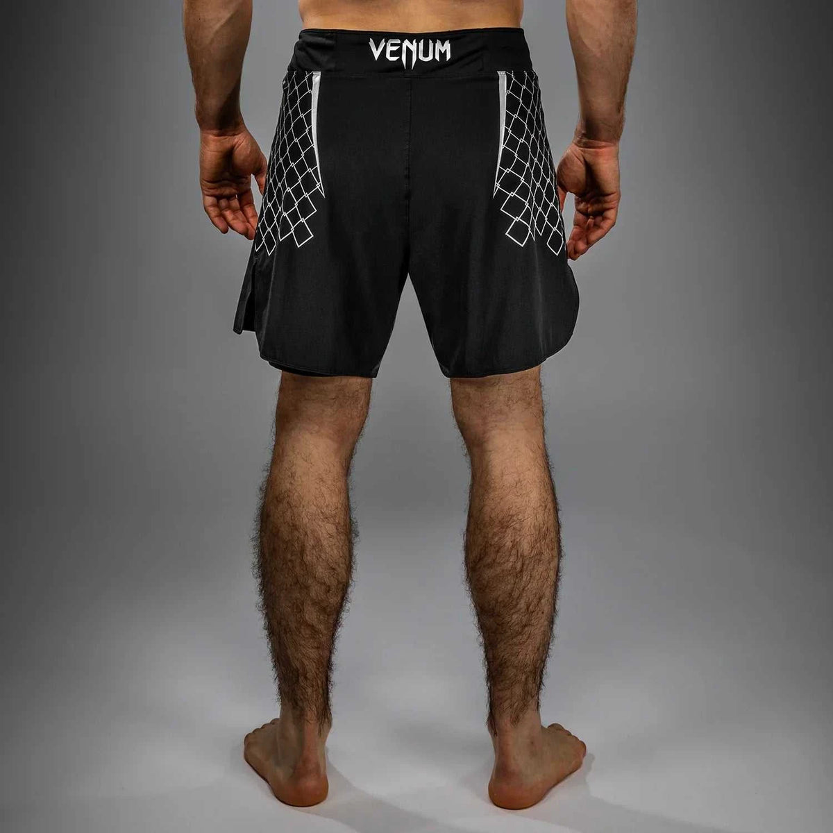 Short de Combat Venum x WOW FC noir et gris pour MMA avec short intérieur compressif et fentes latérales