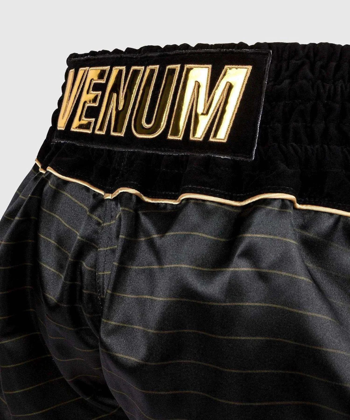 Short de Muay Thai Venum Attack 2.0 - Noir/Or