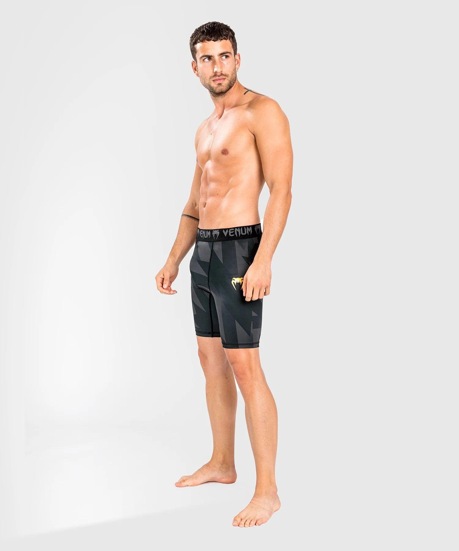 Short de Vale Tudo Venum Razor - Noir/Or "épuisé"
