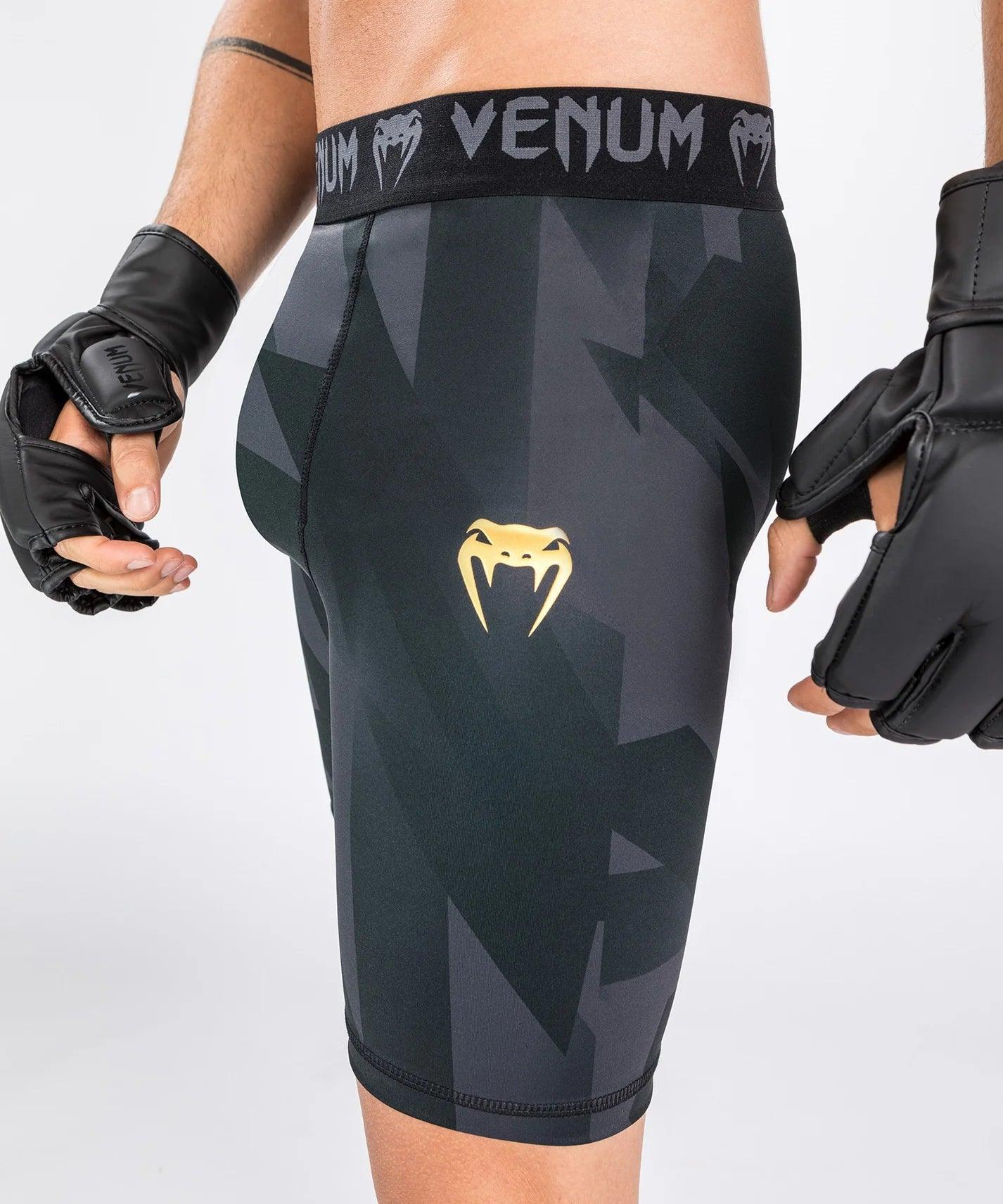 Short de Vale Tudo Venum Razor - Noir/Or "épuisé"