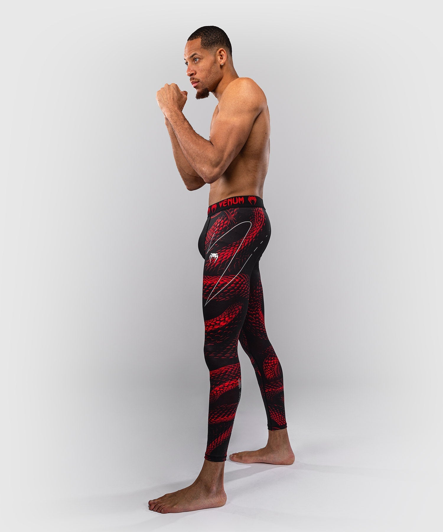 Spats Venum Matupa noir rouge argent en legging compression pour MMA et grappling