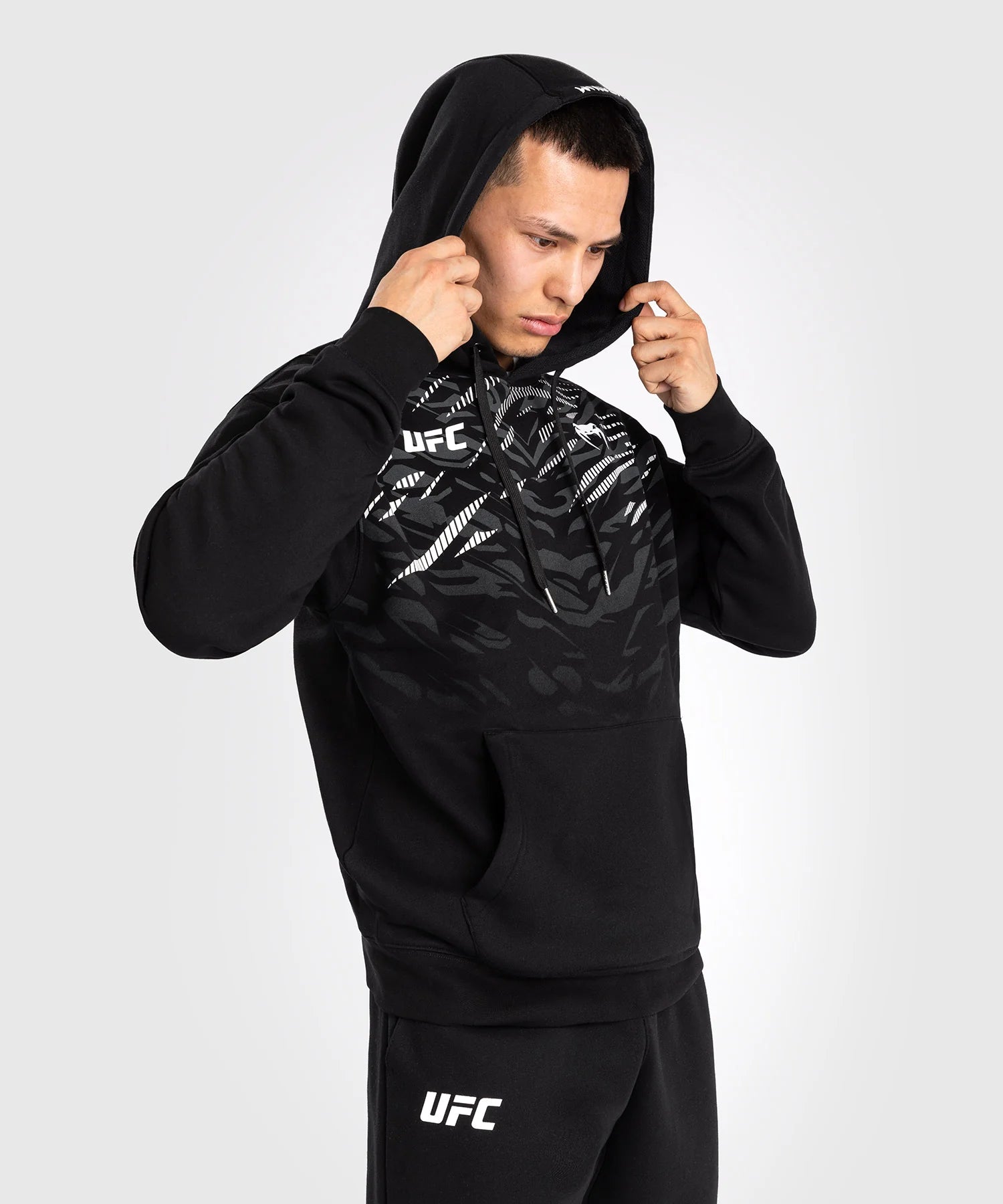 Sweatshirt à Capuche pour Hommes UFC Fusion by Venum Replica