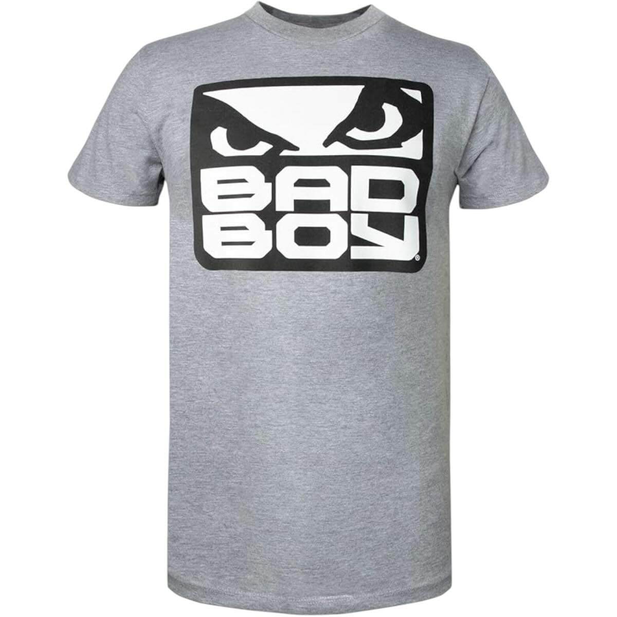 T-shirt Bad Boy gris avec logo empilé en coton doux pour arts martiaux et style décontracté