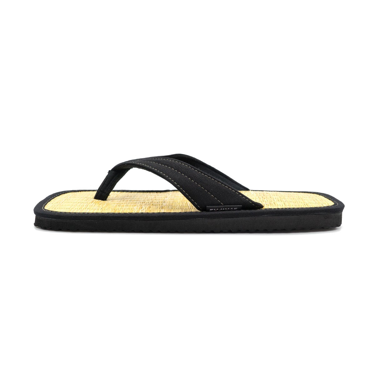 Zoori FUJIMAE martial arts sandal with natural rice straw sole and black Y-strap for comfort and hygiene on tatami.