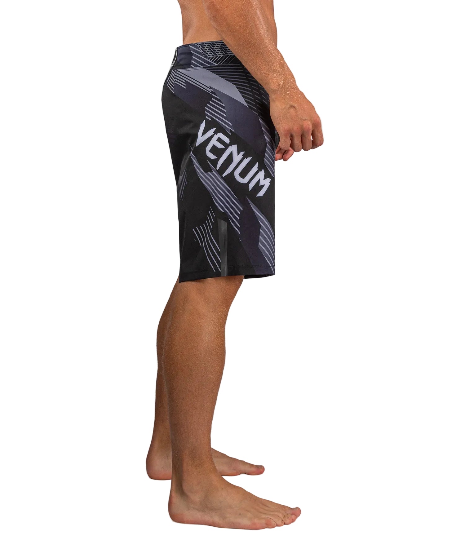 Fightshort Venum No-Gi 6.0 Noir/Blanc disponible à la Boutique des Arts Martiaux