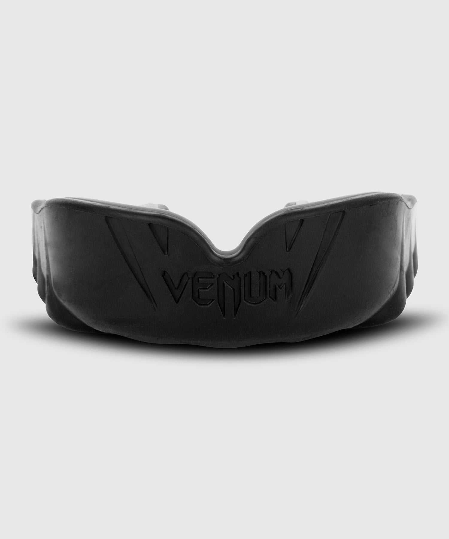 Protège-dents Venum Challenger noir avec ajustement personnalisé et canal respiratoire intégré pour sports de percussion