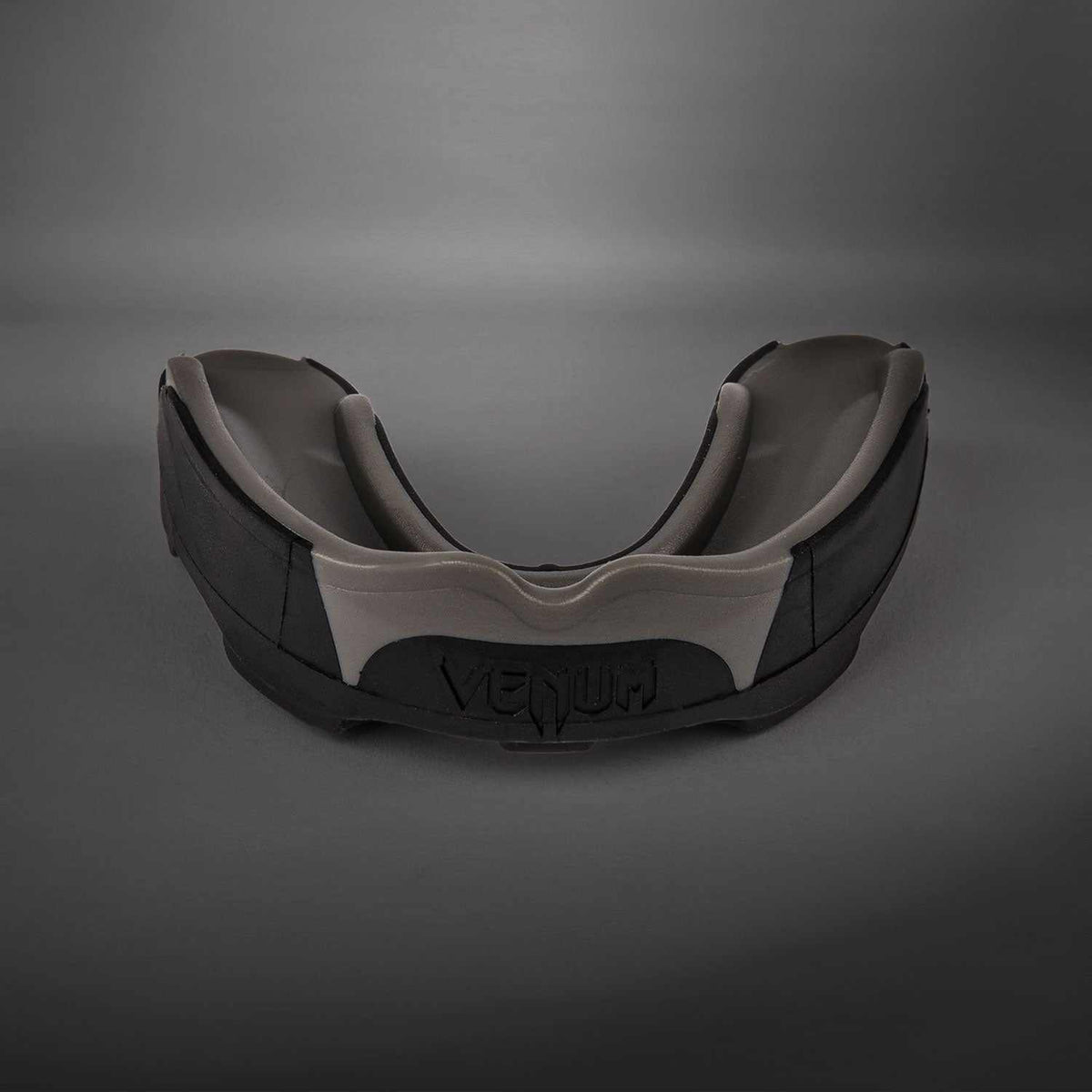 Protège-dents Venum Predator noir conception dual-core pour sports de combat