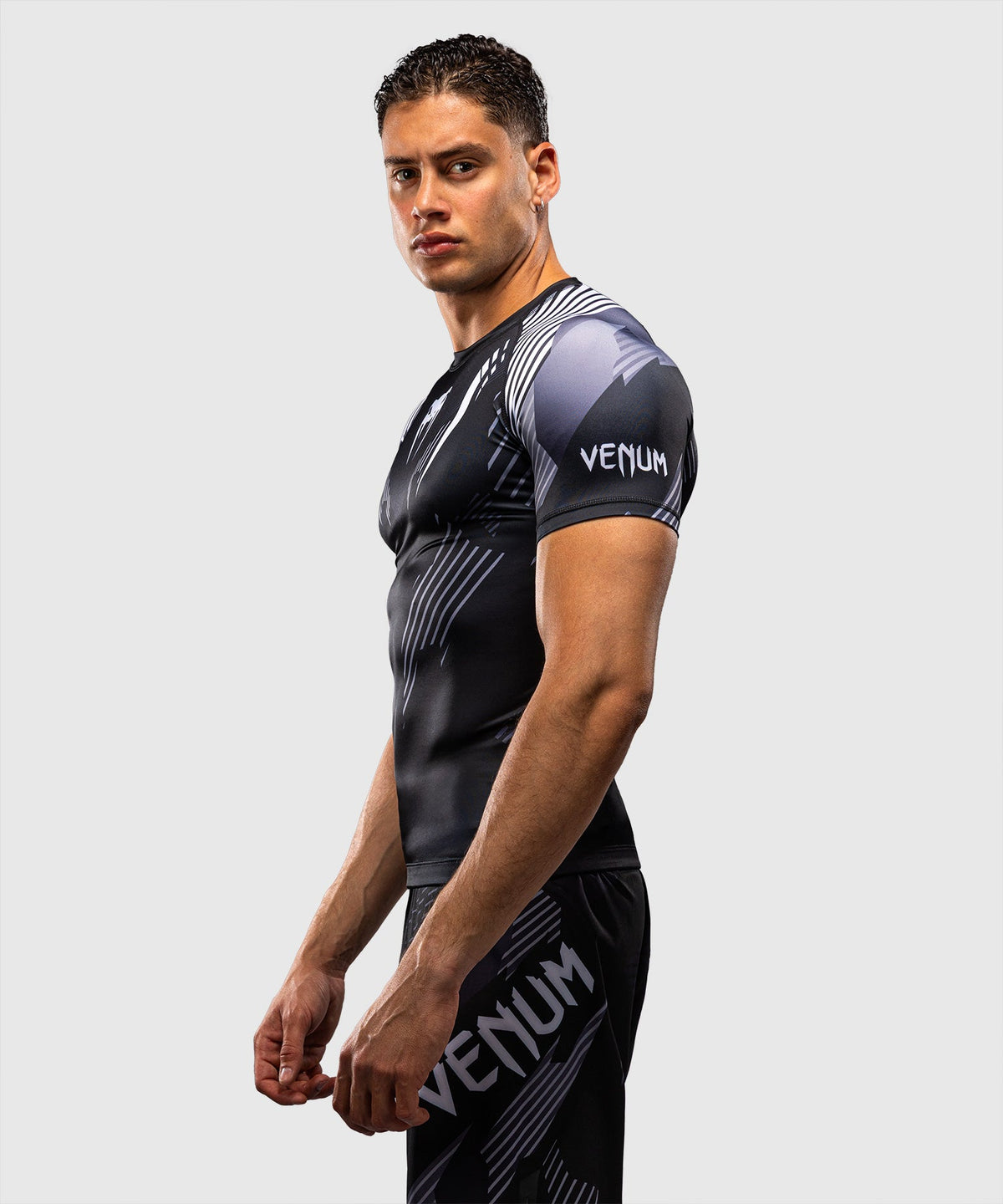 Rashguard Manches Courtes Venum No-Gi 6.0 Noir/Blanc vue de détail