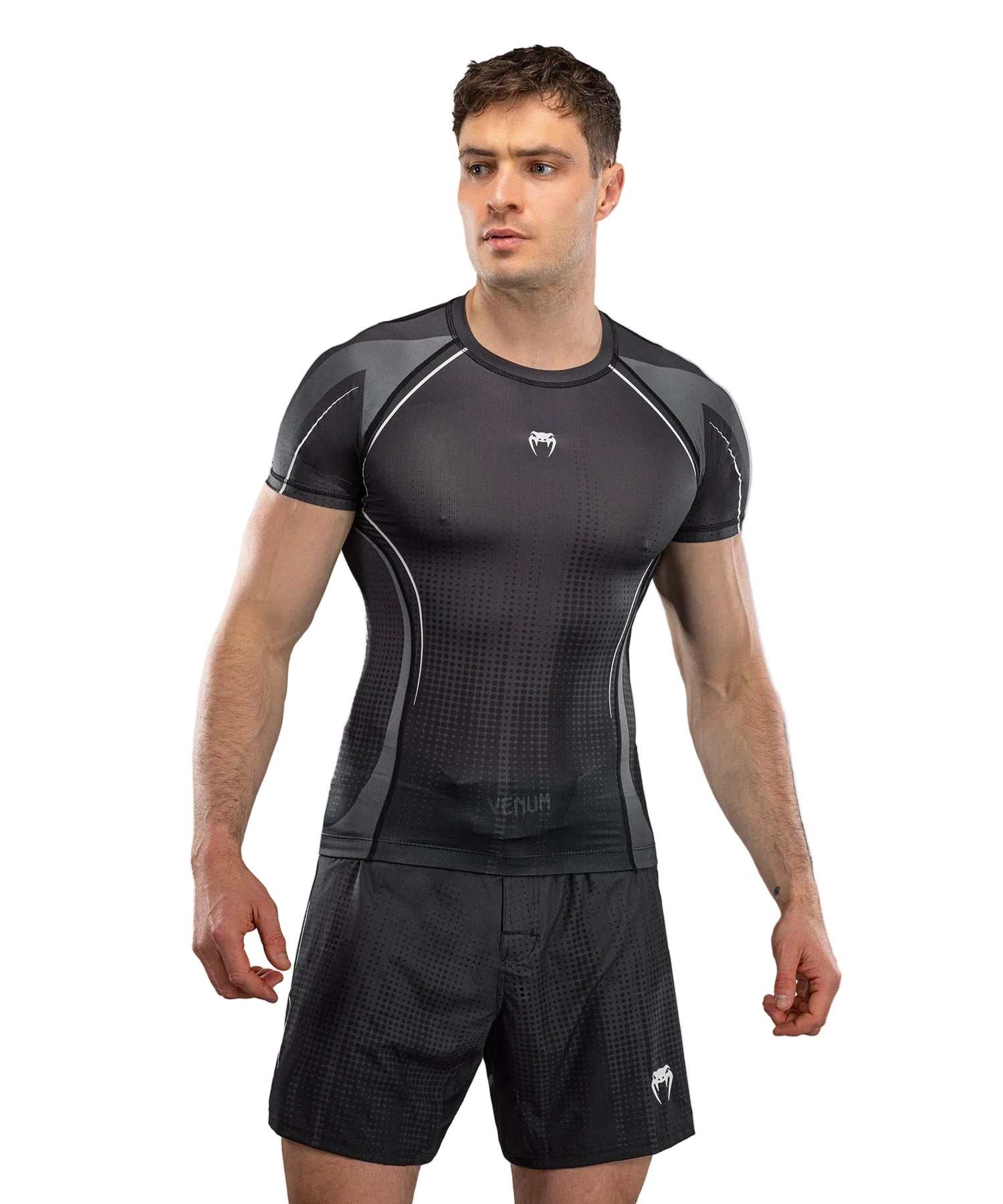 Rashguard manches courtes Venum Stealth noir et blanc pour sports de combat et cross training