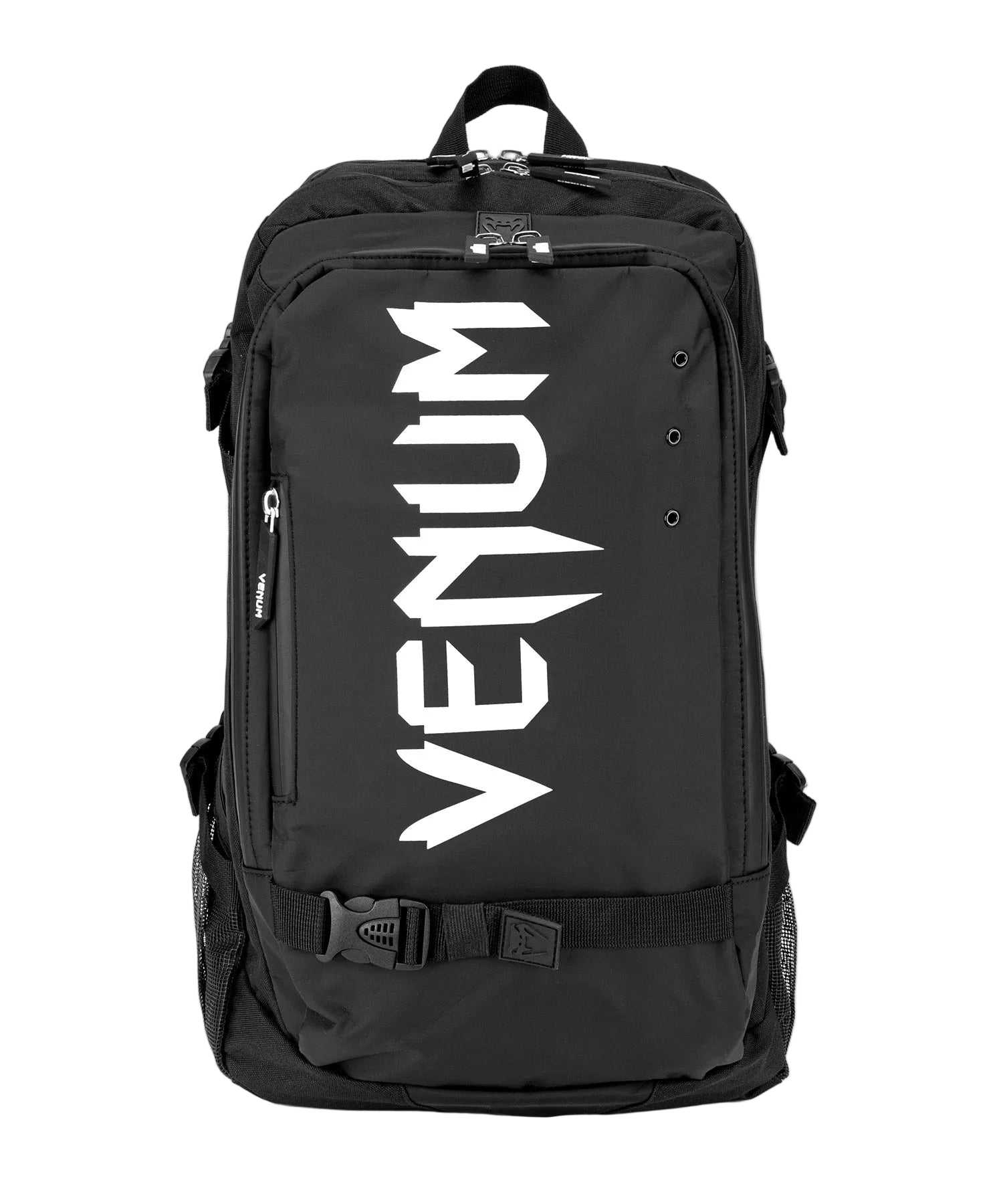 Sac à dos Venum Challenger Pro Evo noir et blanc, 20-25 litres, compartiments multiples, idéal sports de combat et usage quotidien.
