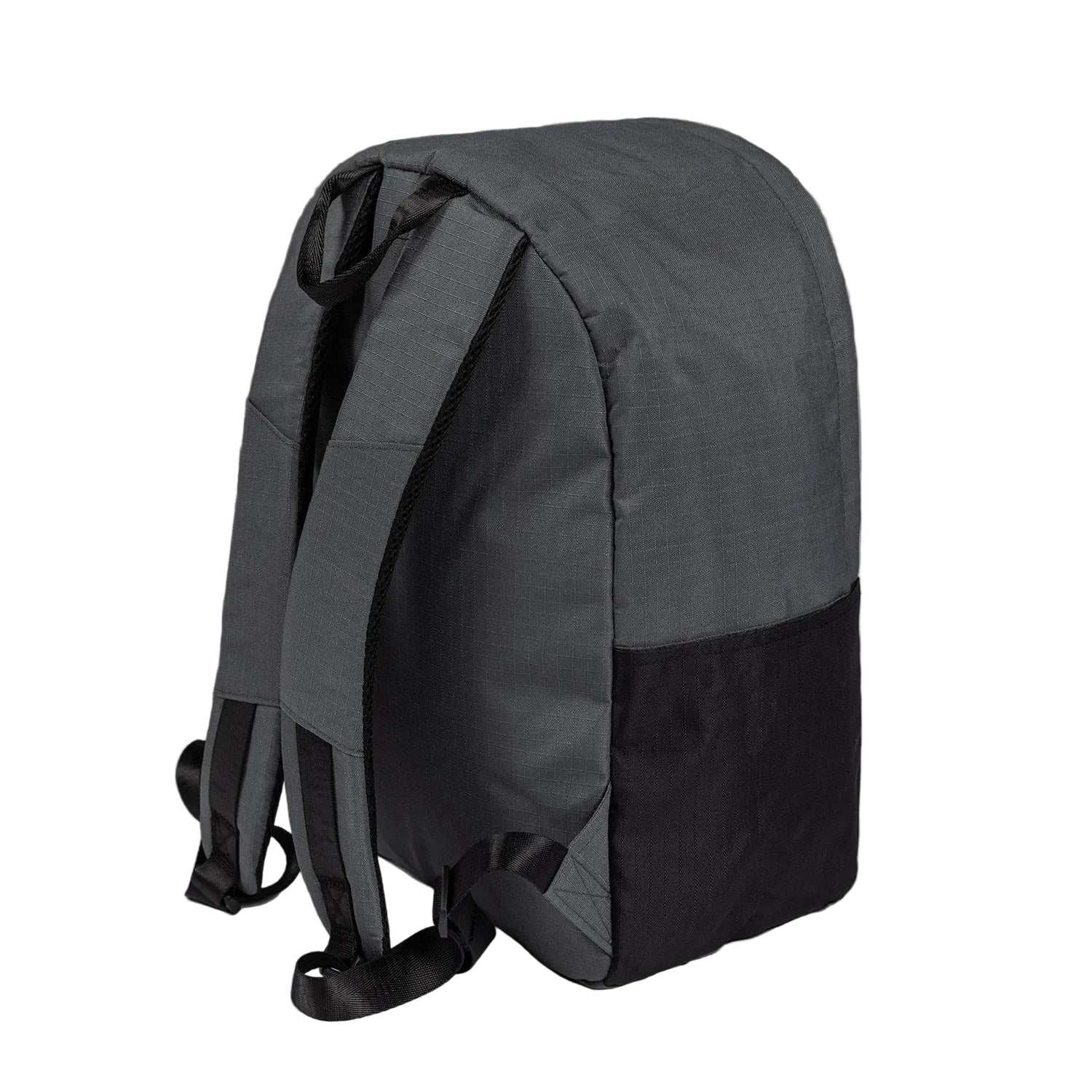 Sac à dos Venum Evo 2 Light gris tempête, 20-25L, conçu pour sportifs avec sangles ajustables et tissu déperlant.