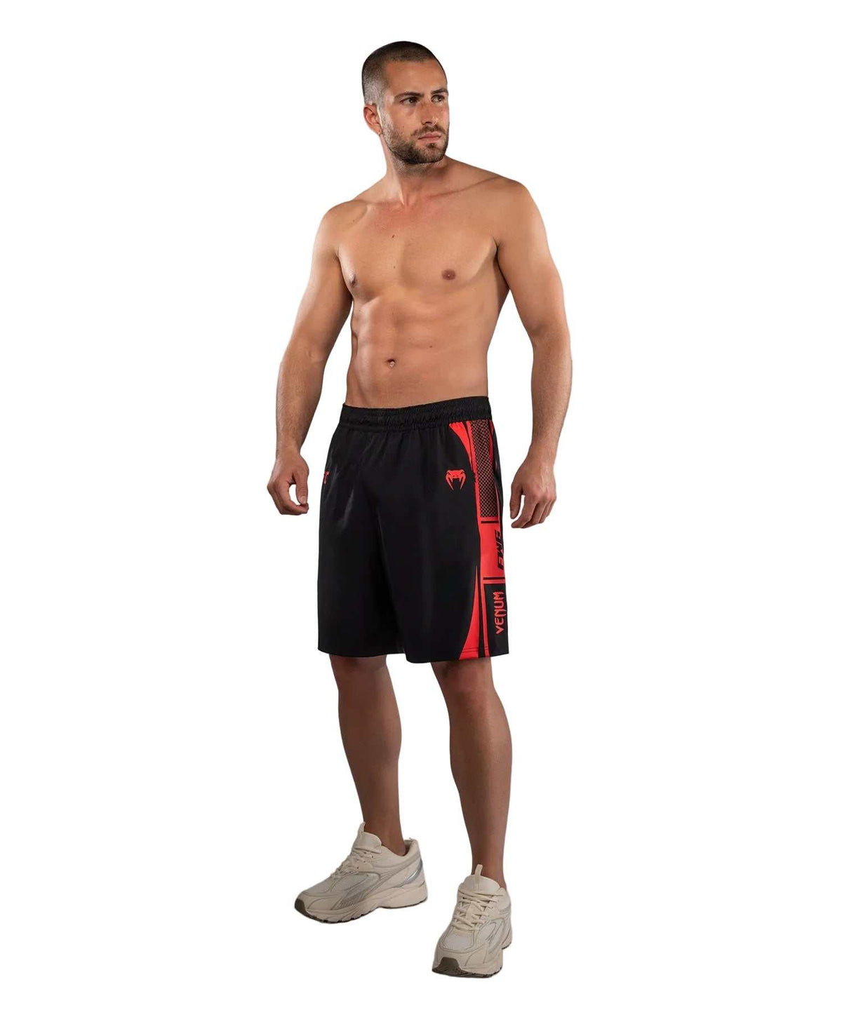 Short d'Entraînement UFC Venum Fight Week Noir/Rouge disponible à la Boutique des Arts Martiaux
