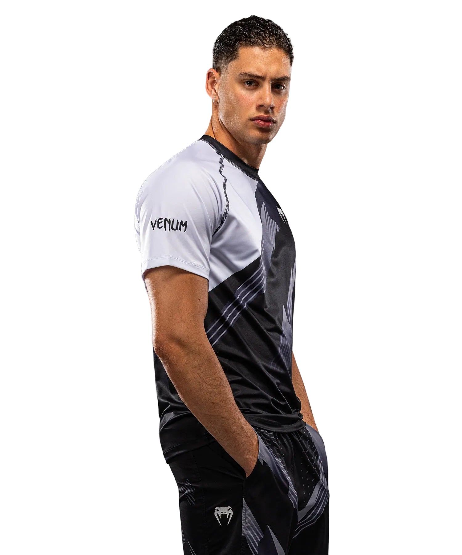 T-shirt Dry Tech Venum No-Gi 6.0 Noir/Blanc disponible à la Boutique des Arts Martiaux