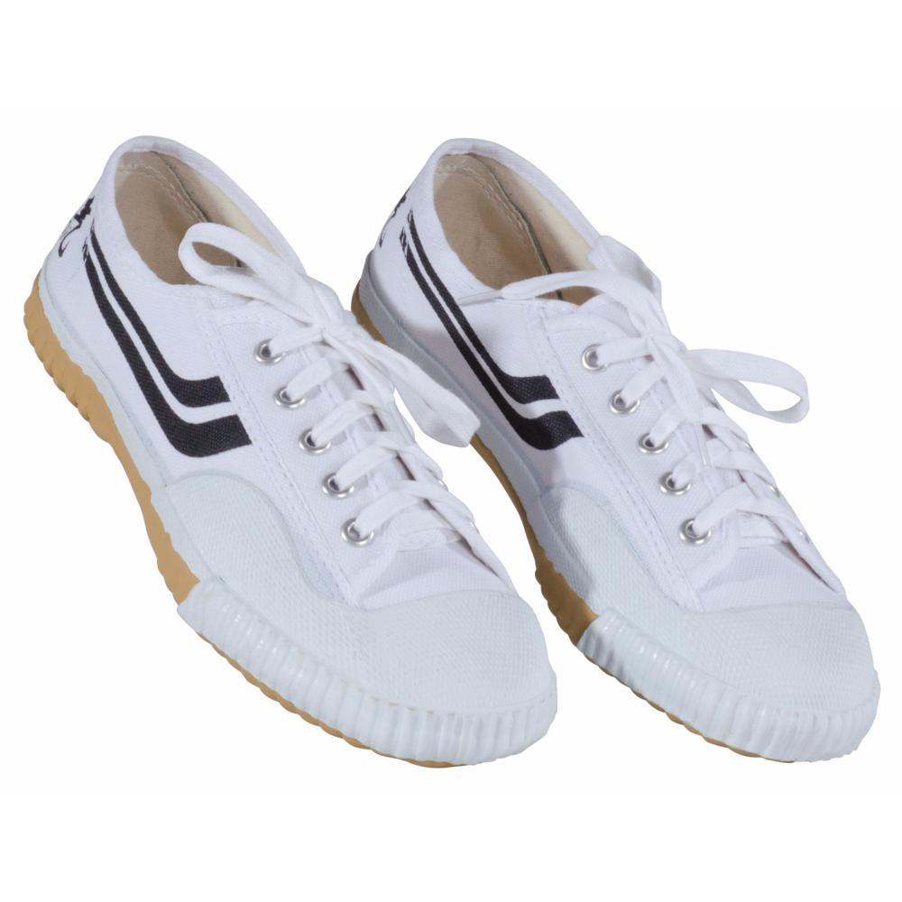 White Chaussures de Moine en Toile martial arts shoes with flexible rubber sole and black stripe design