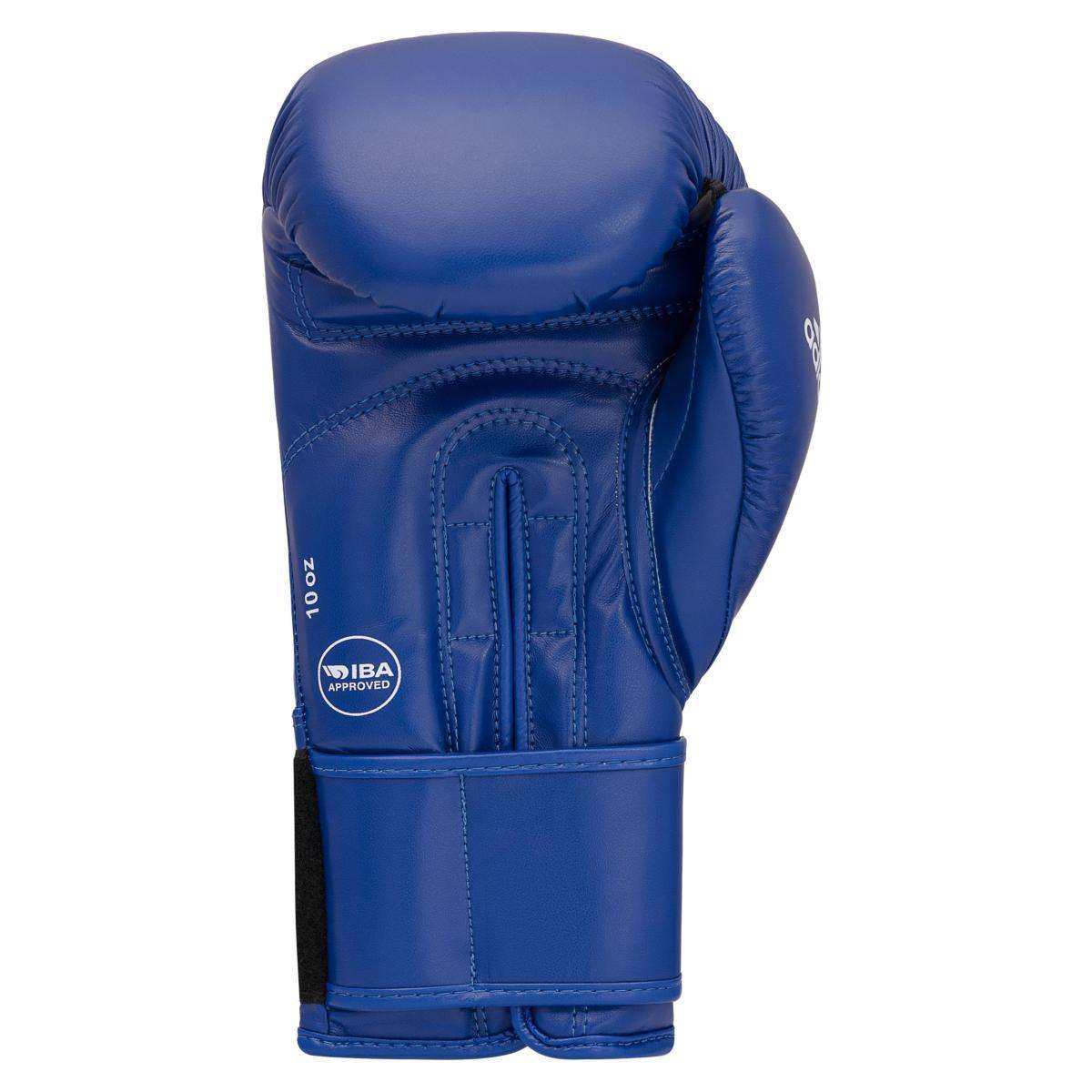 Gant de boxe amateur FFB Adidas en PU bleu, approuvé IBA, taille 10 oz, ergonomique avec fermeture scratch.