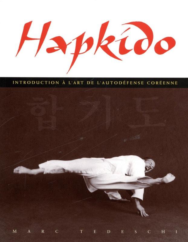 Hapkido self defense book cover showing martial artist in mid-air kick with title in red and subtitle in French on brown background