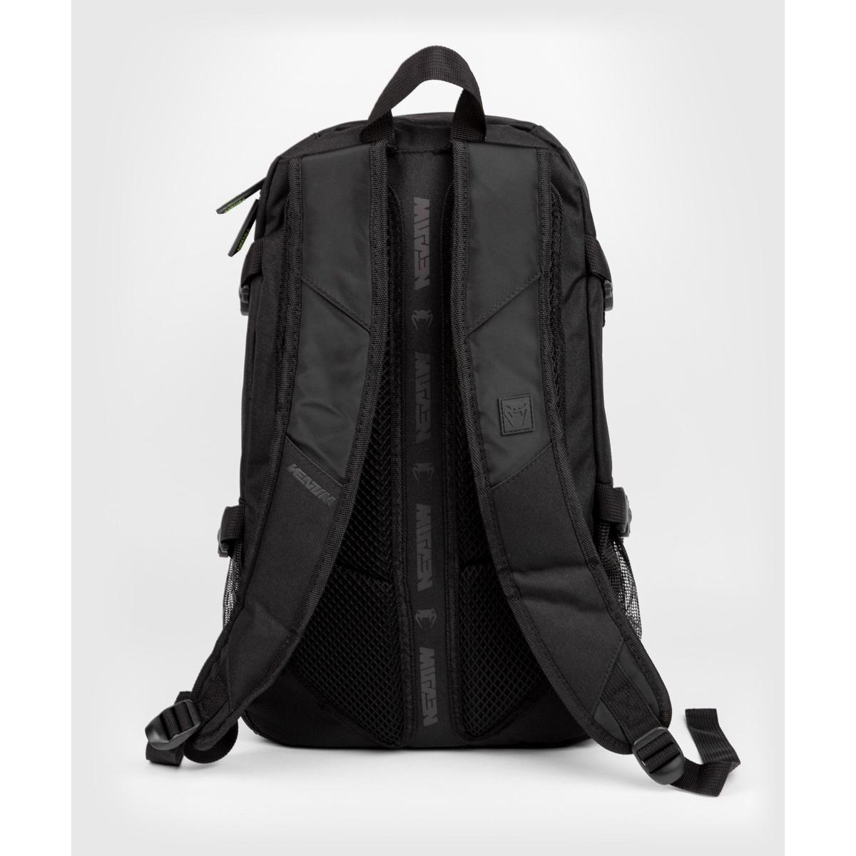 Sac à dos Venum Stripes - Boutique des Arts Martiaux et Sports de Combat