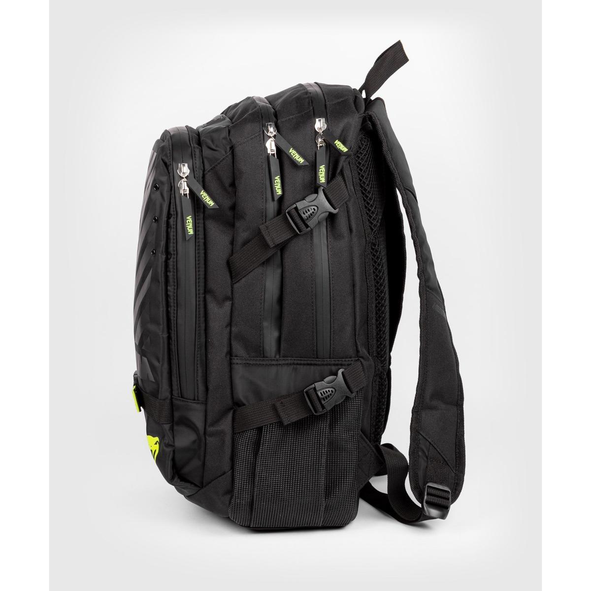 Sac à dos Venum Stripes - Boutique des Arts Martiaux et Sports de Combat