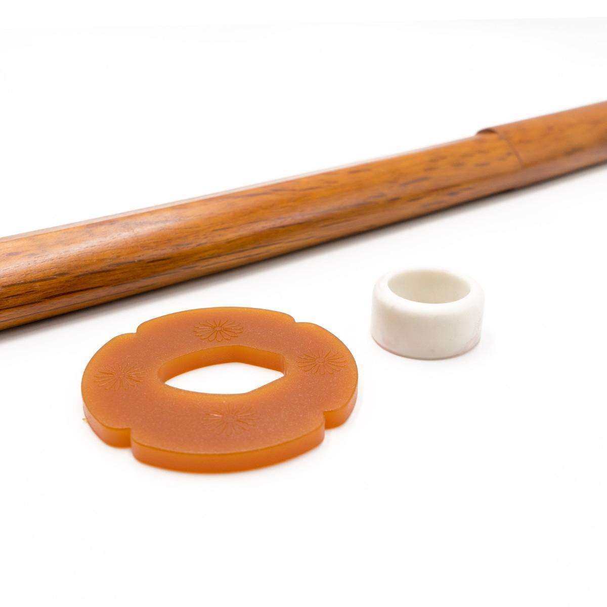 Bokken chêne rouge FUJIMAE wooden practice sword with tsuba guard and white ring accessory