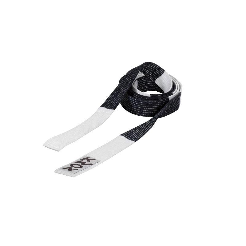Bicolored white and navy Yoseikan Budo belt by Kwon made of 100% cotton with multiple stitches and 4.5 cm width