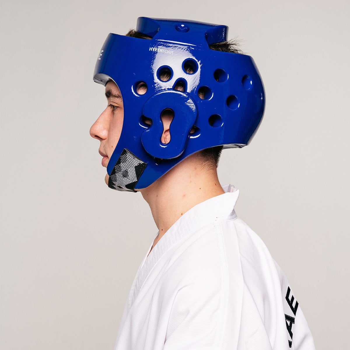 Casque de Taekwondo et Karate FUJIMAE Hyperfoam bleu