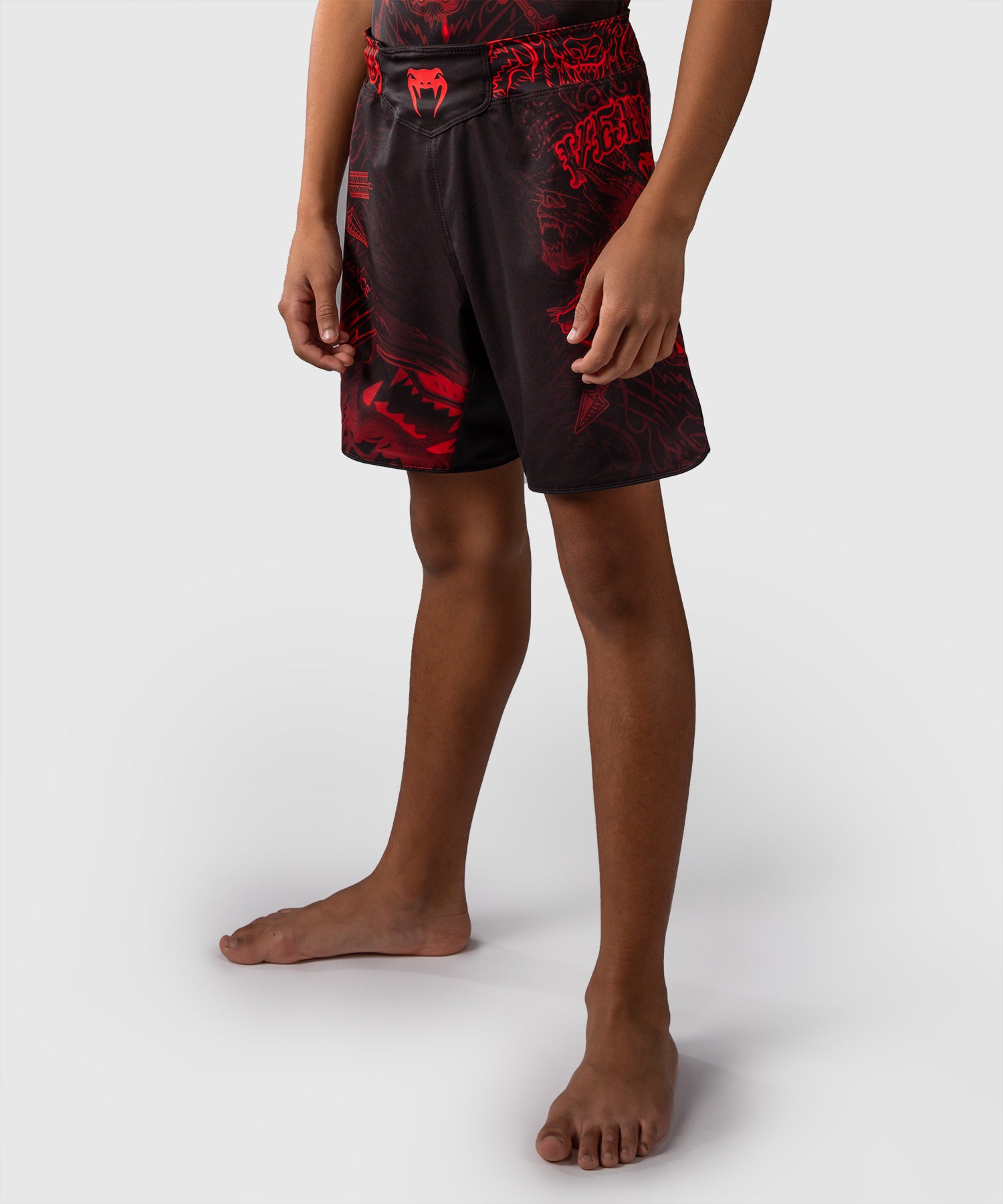 Fightshort enfant Venum Wolf Atak - Noir/Rouge