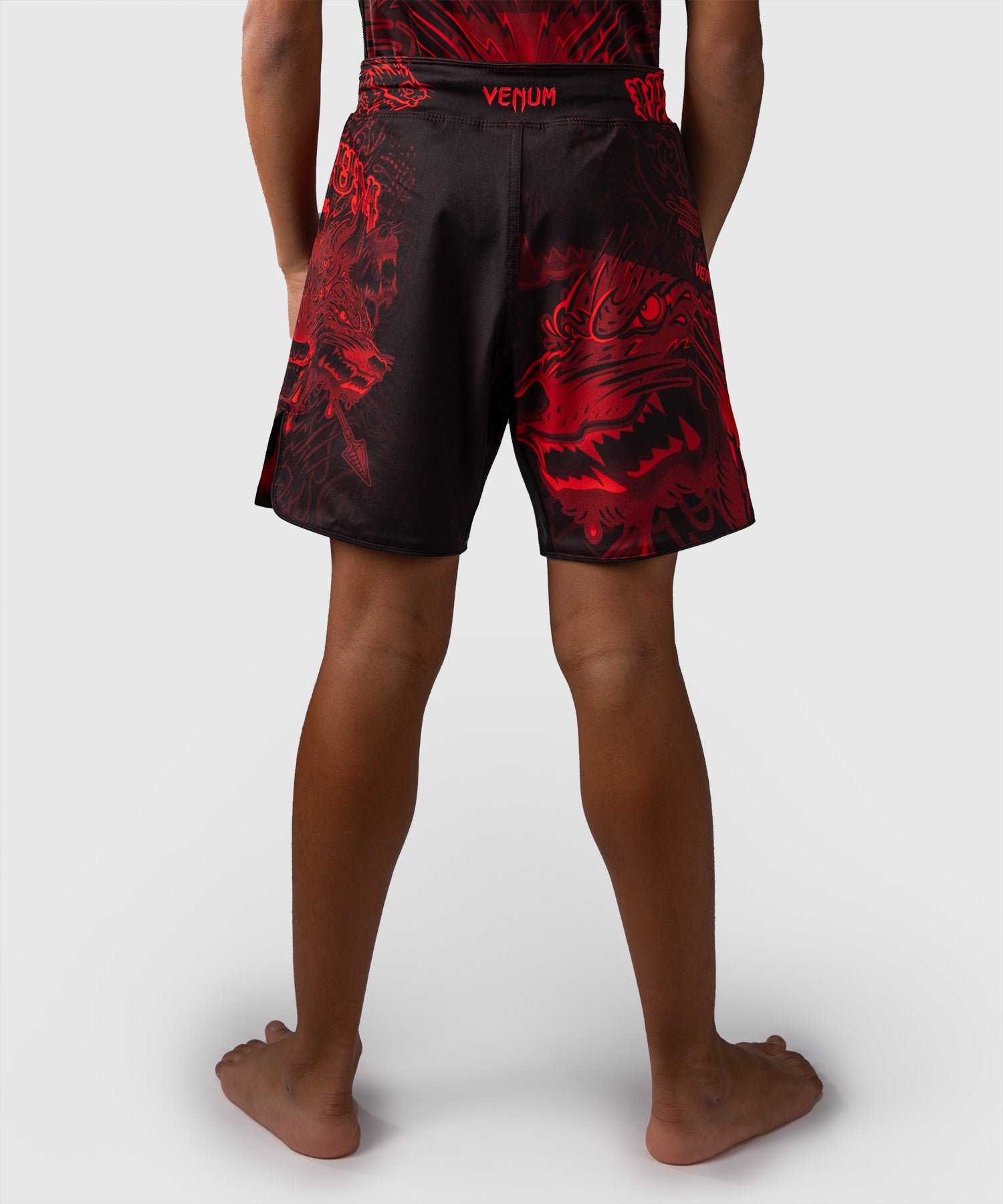 Fightshort enfant Venum Wolf Atak - Noir/Rouge