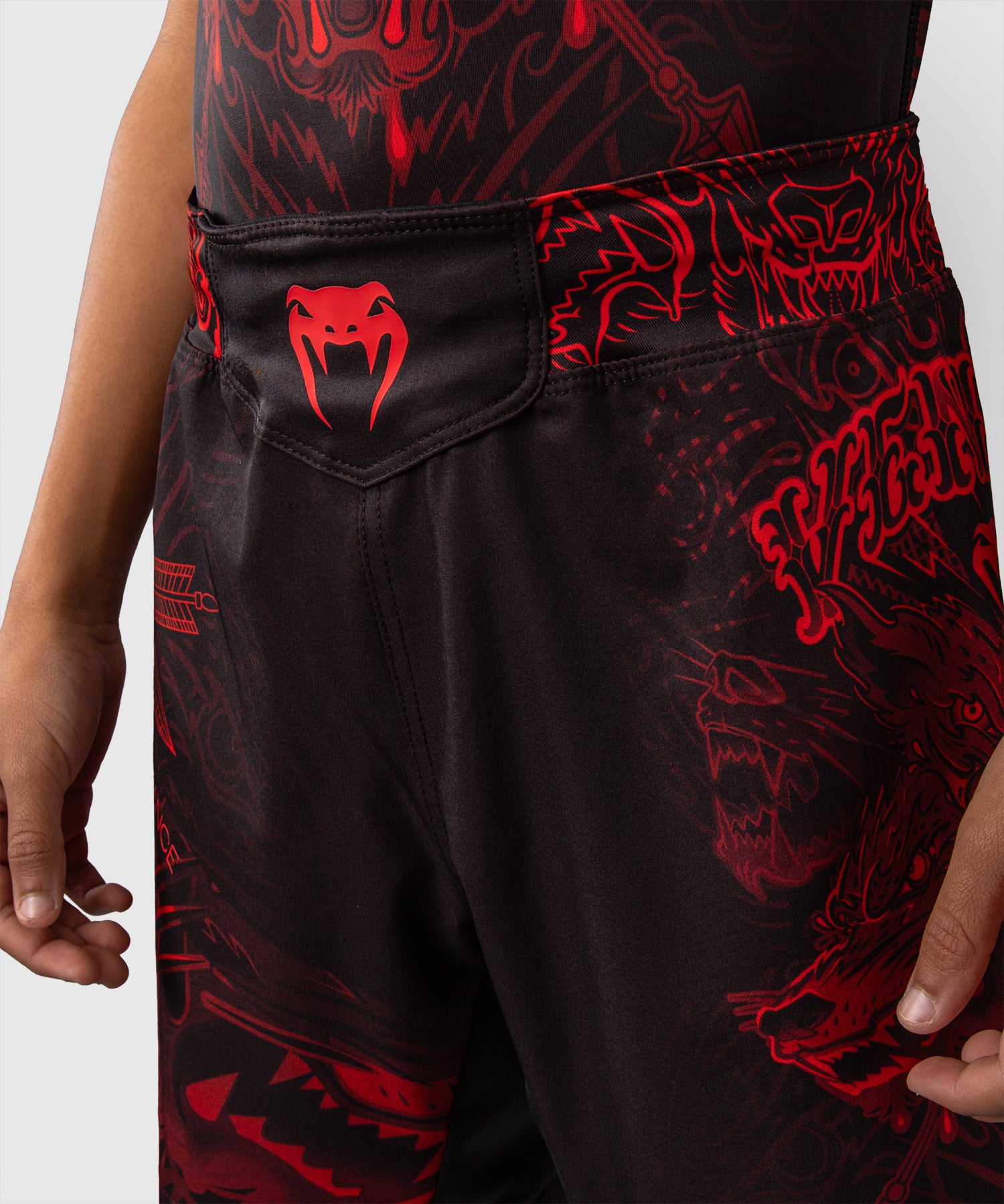 Fightshort enfant Venum Wolf Atak - Noir/Rouge