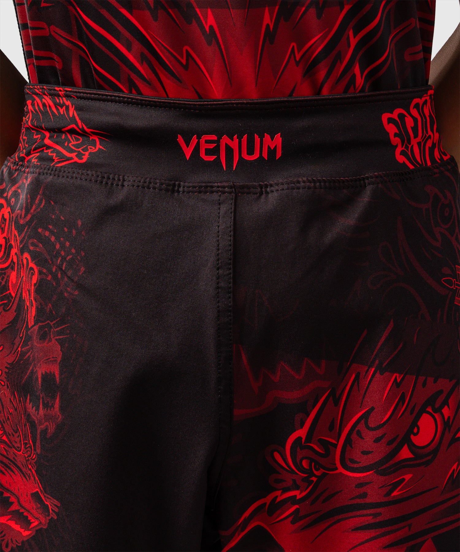 Fightshort enfant Venum Wolf Atak - Noir/Rouge