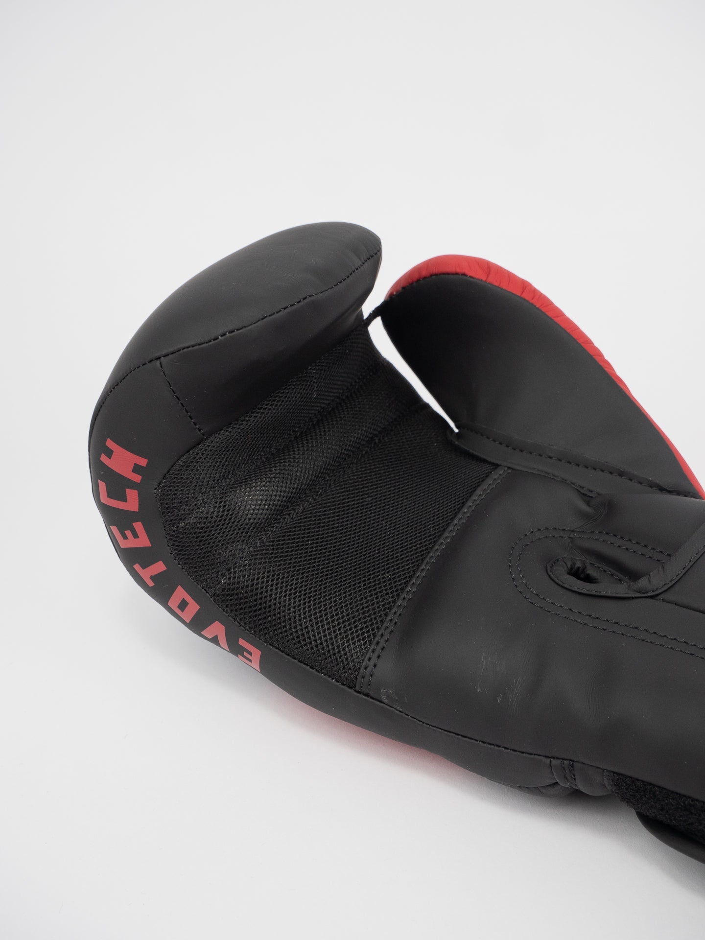 Gants de Boxe Metal Boxe EV1 - Noir/Rouge