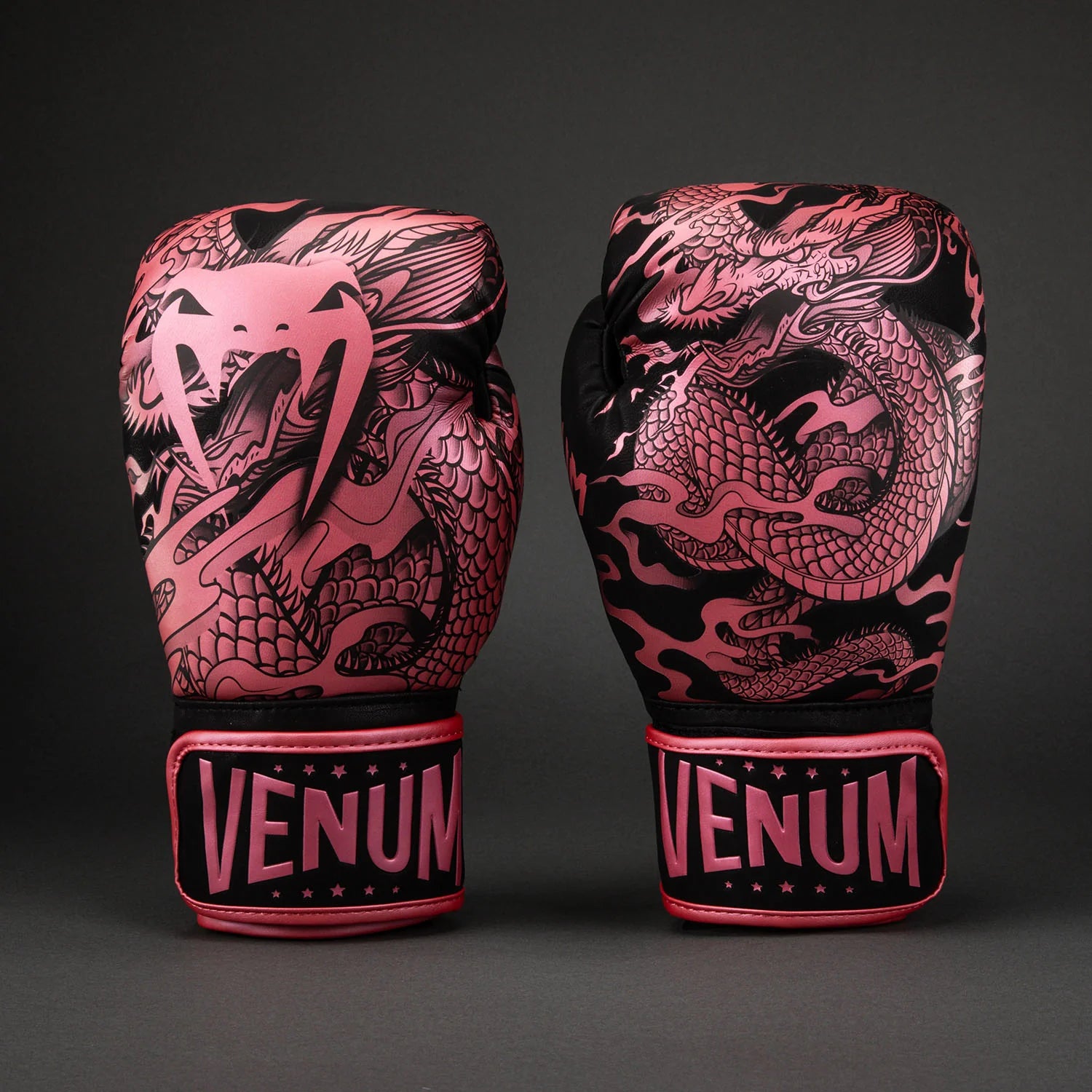 Gants de boxe Venum Dragon’s Flight – Noir/Rose Métallisé