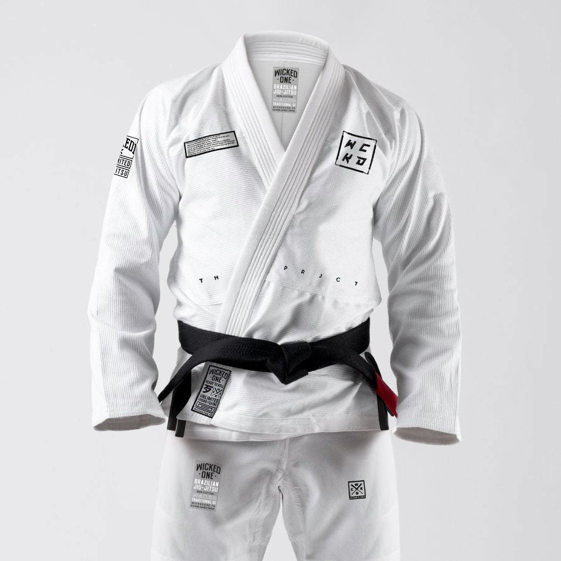 Kimono JJB Wicked One GI Score Blanc – Performance & Sobriété