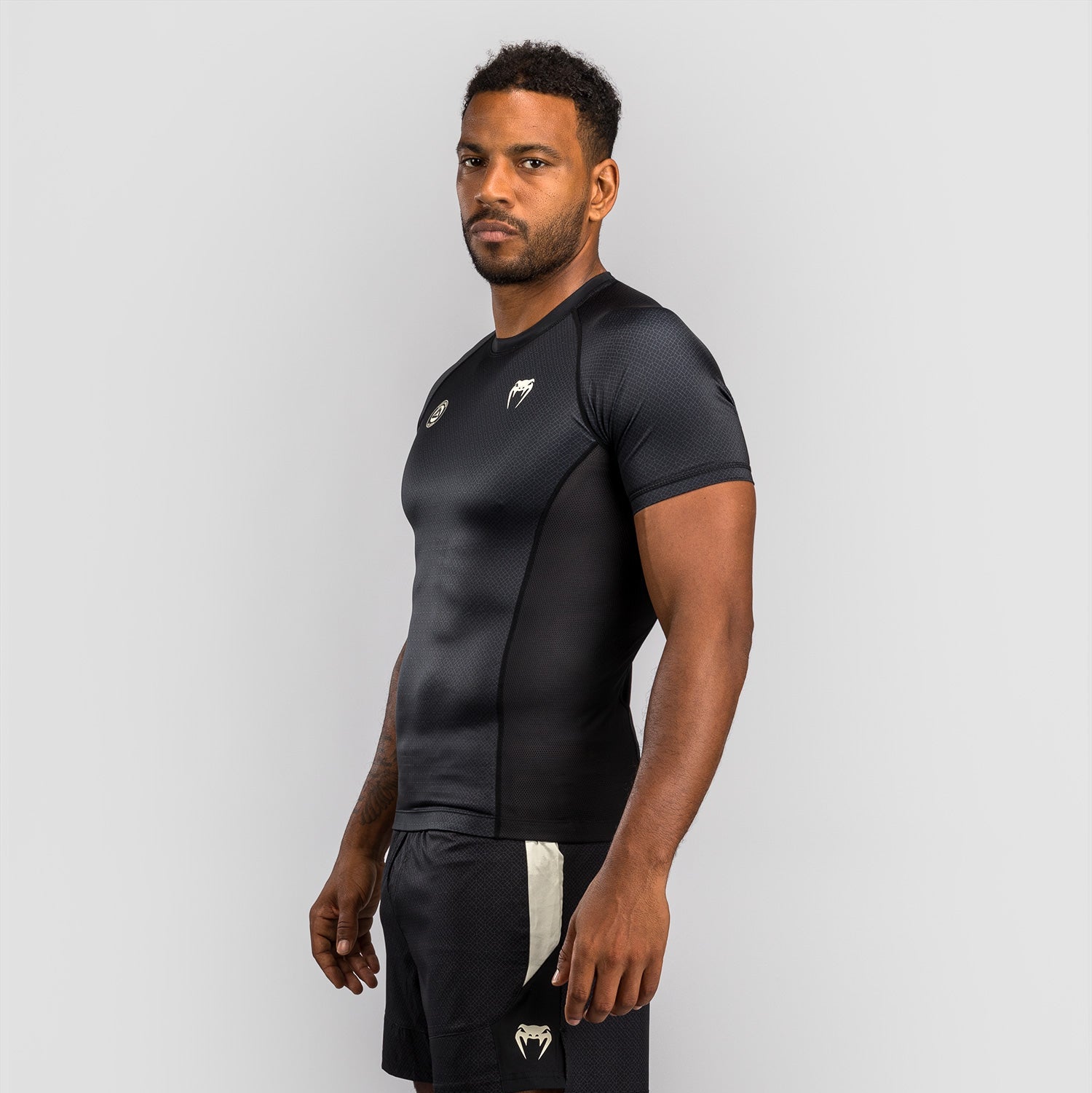 Rashguard manches courtes Venum x Roger Gracie Academy - Noir